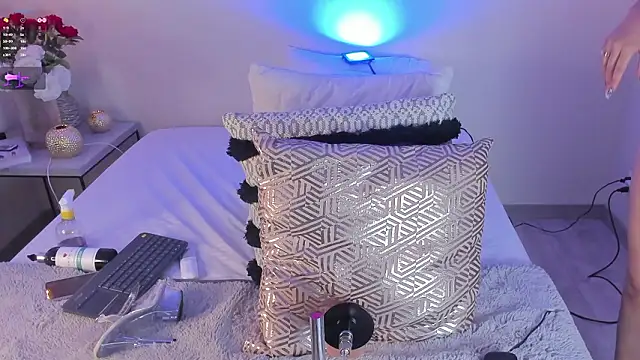 Samantha hotly online show from 02/22/26, 04:05