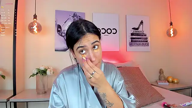 Samantha hotly online show from 04/26/26, 12:03