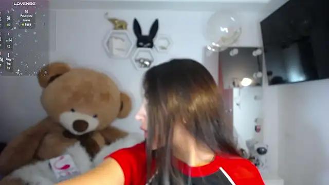 channel-rose1 online show from 04/21/26, 10:54