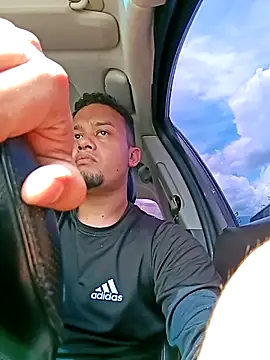 Snapshot of Boylatinn chatting on 09/17/25, 05:58 Boylatinn online show from 09/17/25, 05:58