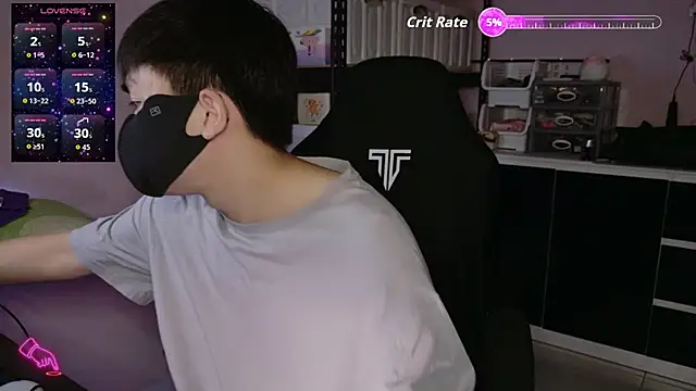 doggyman523 online show from 12/01/25, 02:55