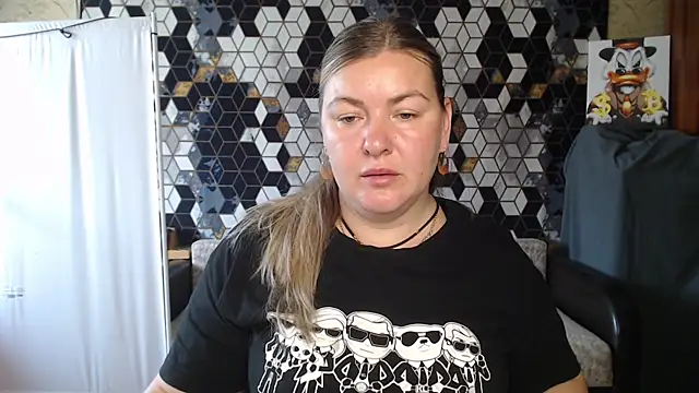 NikaSkylink online show from 05/19/26, 05:03