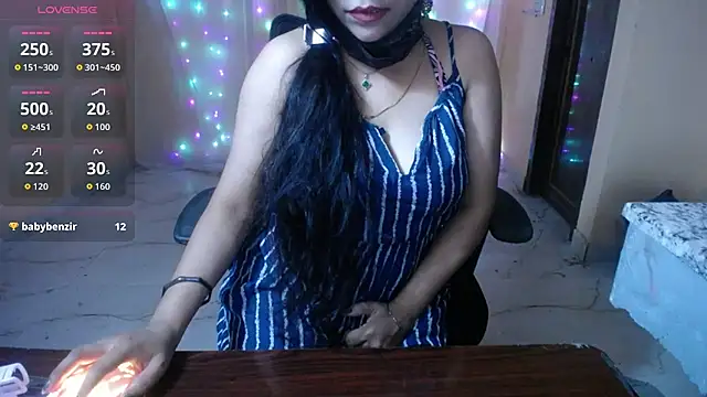 Snapshot of Divvya_ chatting on 05/16/26, 07:34 Divvya online show from 05/16/26, 07:34