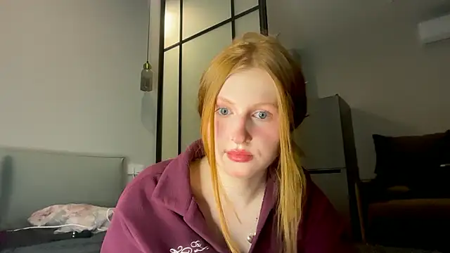 LuxXAngel online show from 04/01/26, 06:05