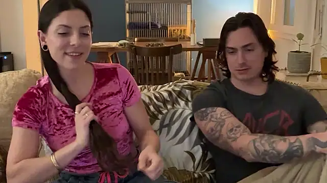 Snapshot of Airelle chatting on 03/13/26, 07:31 Airelle online show from 03/13/26, 07:31