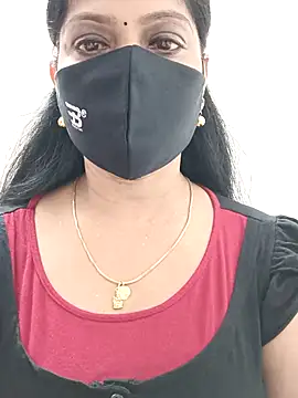 Snapshot of shivani27 chatting on 09/09/25, 06:40 shivani27 online show from 09/09/25, 06:40