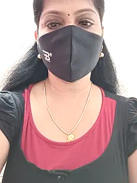 Snapshot of shivani27 chatting on 09/10/25, 09:42 shivani27 online show from 09/10/25, 09:42