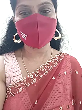 Snapshot of shivani27 chatting on 09/20/25, 10:05 shivani27 online show from 09/20/25, 10:05