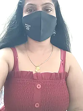 shivani27 online show from 04/15/26, 08:43