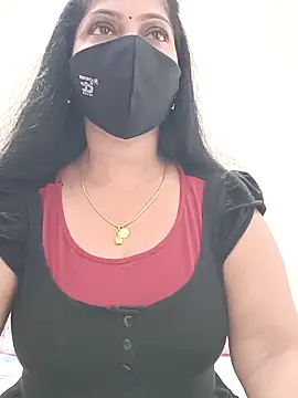 shivani27 online show from 04/19/26, 07:29