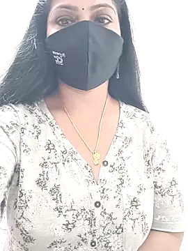 shivani27 online show from 04/26/26, 08:01