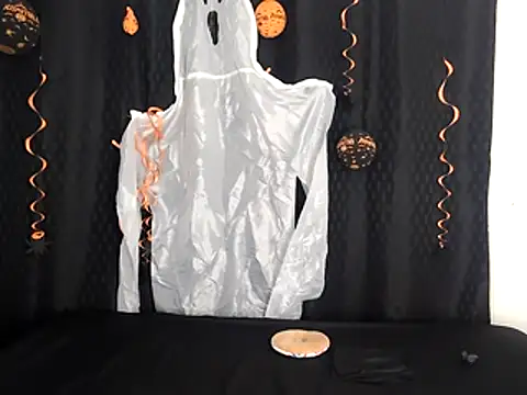 AntonelaMorriz online show from 10/29/25, 07:21