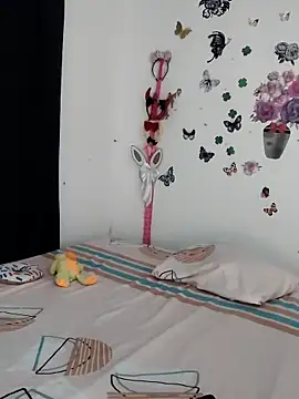 AntonelaMorriz online show from 04/07/26, 08:04