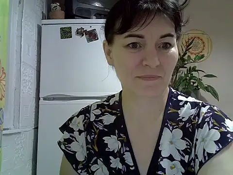 Krystal 82 online show from 11/13/25, 05:45