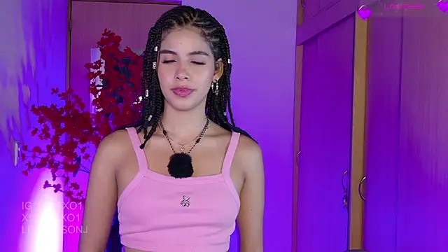 Snapshot of lilijwatson chatting on 05/10/26, 02:17 lilijwatson online show from 05/10/26, 02:17