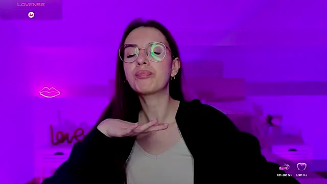 Real cutie1 online show from 11/10/25, 09:03