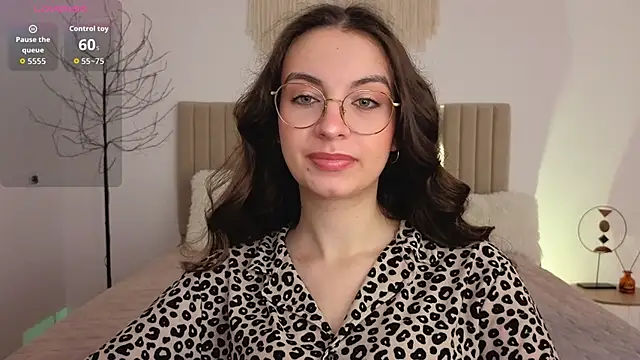 Snapshot of Real_cutie1 chatting on 06/03/26, 01:14 Real cutie1 online show from 06/03/26, 01:14