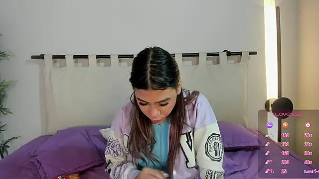 Rachell criss online show from 02/22/26, 04:02