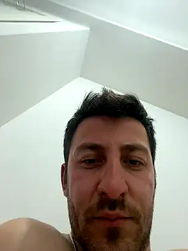 emredenizz07 online show from 10/10/25, 10:53