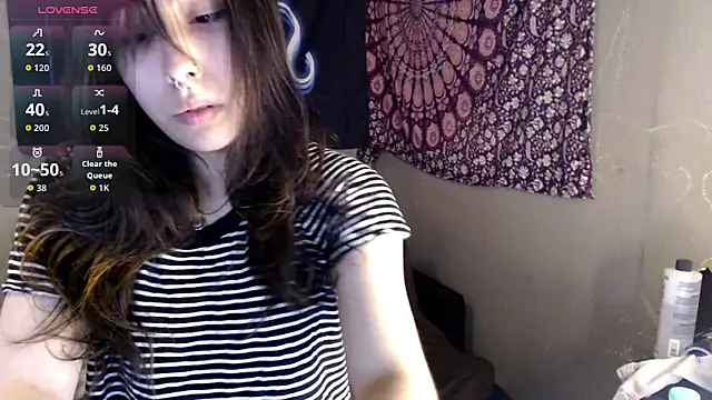 London Ray online show from 04/07/26, 10:42