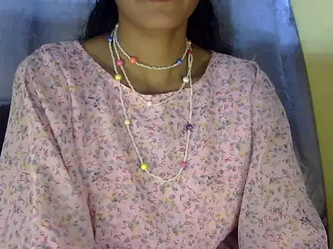 Snapshot of zara_Khan0 chatting on 09/22/25, 04:42 zara Khan0 online show from 09/22/25, 04:42