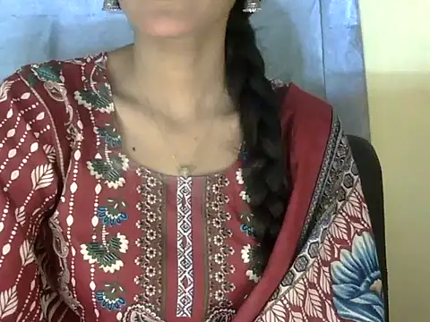 Snapshot of zara_Khan0 chatting on 09/23/25, 04:48 zara Khan0 online show from 09/23/25, 04:48