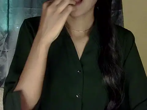 Snapshot of zara_Khan0 chatting on 10/02/25, 03:46 zara Khan0 online show from 10/02/25, 03:46