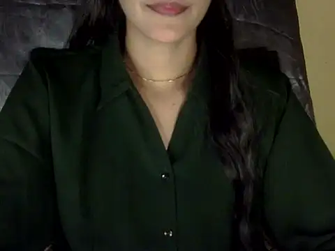 Snapshot of zara_Khan0 chatting on 10/02/25, 04:03 zara Khan0 online show from 10/02/25, 04:03