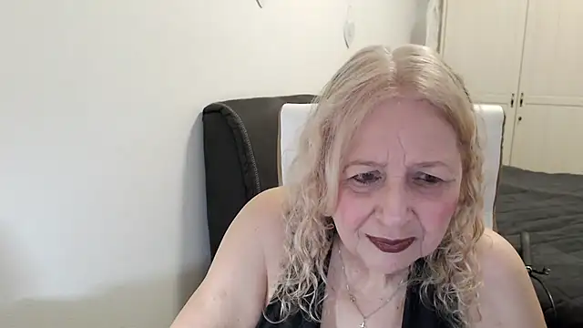 Snapshot of SusiLifeXXX chatting on 05/24/26, 08:03 SusiLifeXXX online show from 05/24/26, 08:03