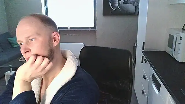 Dartanjanas13 online show from 10/12/25, 11:09