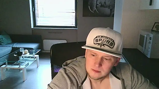 Dartanjanas13 online show from 10/24/25, 09:17