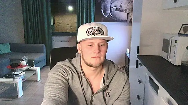 Dartanjanas13 online show from 02/18/26, 08:16