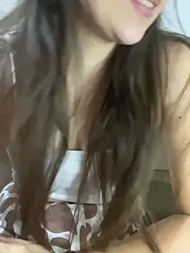 Snapshot of novinhacasada22 chatting on 10/09/25, 02:09 novinhacasada22 online show from 10/09/25, 02:09