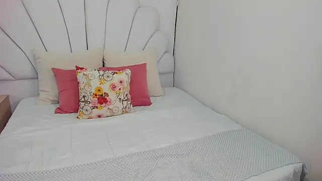 shamara thomson online show from 10/17/25, 10:45