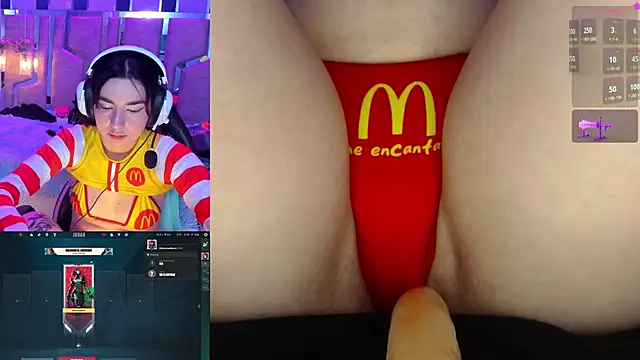 Snapshot of NicoleFerrel chatting on 06/08/26, 03:12 NicoleFerrel online show from 06/08/26, 03:12