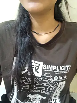 Snapshot of Raj-kumari chatting on 07/12/26, 04:14 Raj-kumari online show from 07/12/26, 04:14