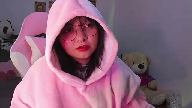 Lolii Zoe online show from 11/22/25, 02:21