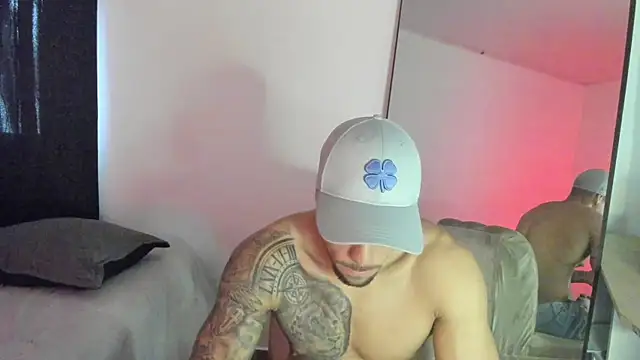 ThiagoLugo online show from 10/20/25, 04:29