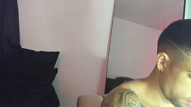 ThiagoLugo online show from 11/03/25, 02:02