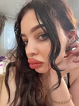 Hannah xBaby online show from 11/22/25, 10:14