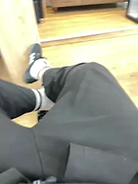 Snapshot of Mrdim26 chatting on 02/05/26, 11:48 Mrdim26 online show from 02/05/26, 11:48