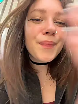 lucy-joy online show from 04/04/26, 09:40