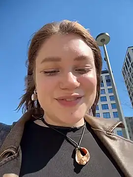 Snapshot of lucy-joy chatting on 05/03/26, 10:21 lucy-joy online show from 05/03/26, 10:21