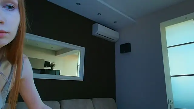 Snapshot of FoxyMira chatting on 06/01/26, 04:09 FoxyMira online show from 06/01/26, 04:09