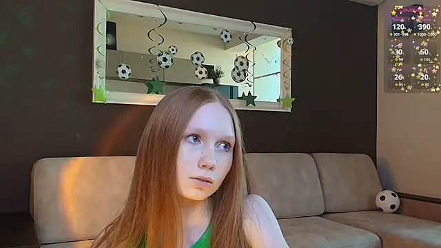 Snapshot of FoxyMira chatting on 06/21/26, 04:20 FoxyMira online show from 06/21/26, 04:20