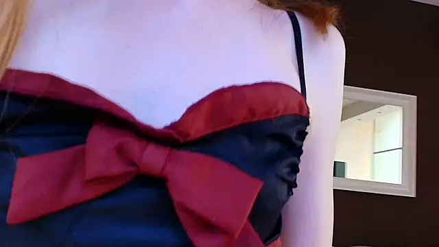 Snapshot of FoxyMira chatting on 07/28/26, 02:13 FoxyMira online show from 07/28/26, 02:13