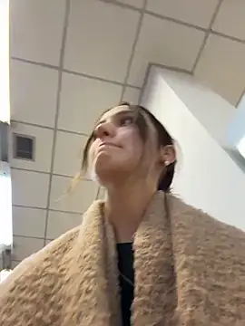 DollyTall online show from 10/14/25, 09:43