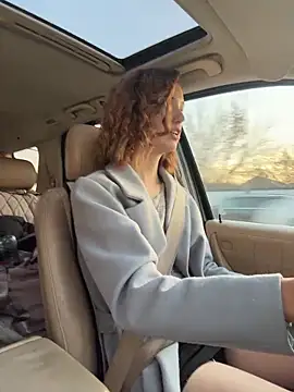 DollyTall online show from 11/22/25, 10:47