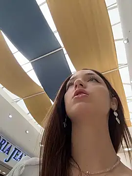 DollyTall online show from 04/08/26, 06:13