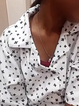 AnkitaDevi online show from 09/11/25, 04:01